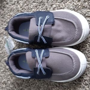 Cater size 2 dress shoes